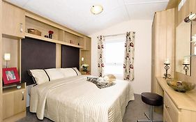 Lakeside Holiday Park